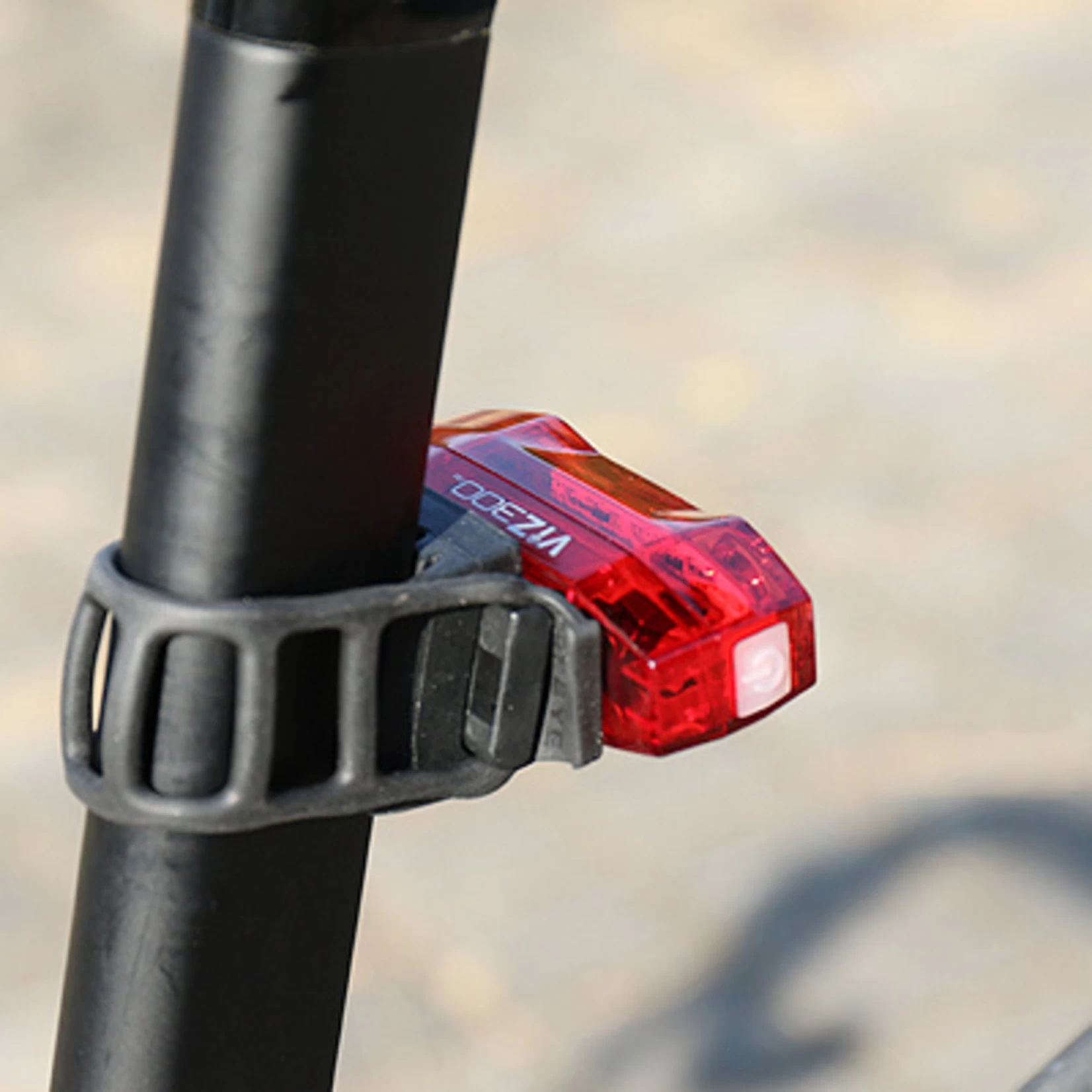 CATEYE VIZ 300 REAR LIGHT - Image 7