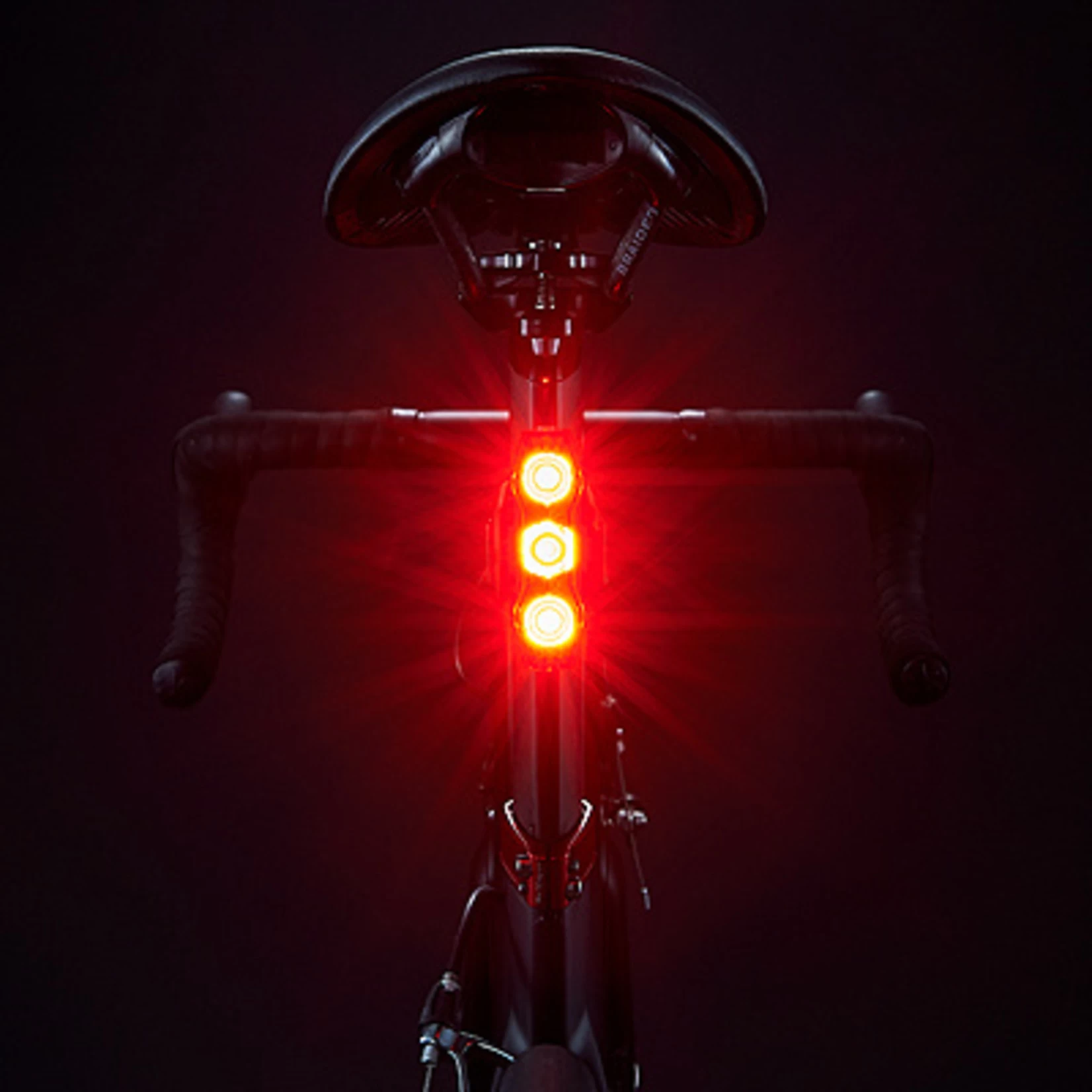 CATEYE VIZ 300 REAR LIGHT - Image 9